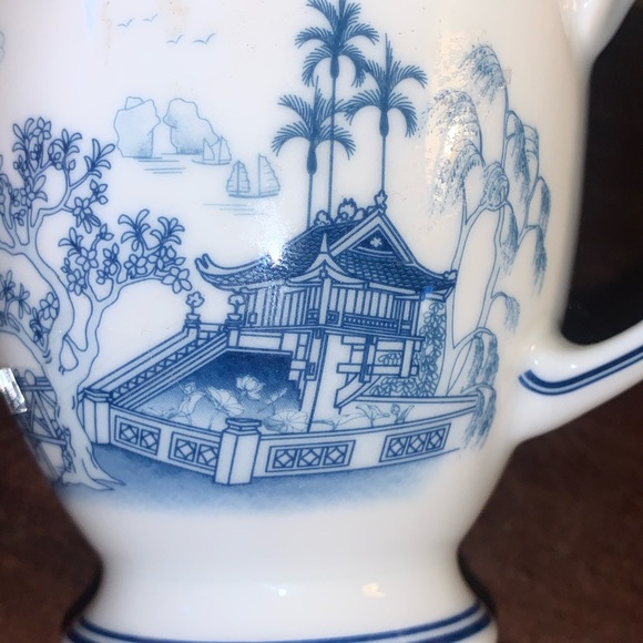 Minh Long  Chinoiserie footed coffee cup with lid - Picture 6 of 9